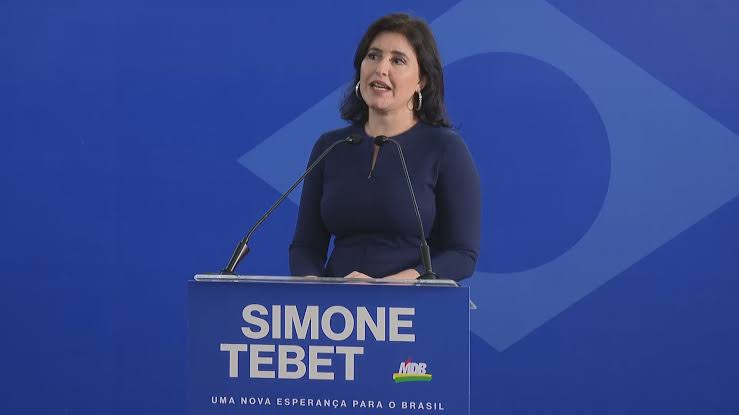 MDB lança Simone Tebet à Presidência; senadora tenta afastar imagem de vice.